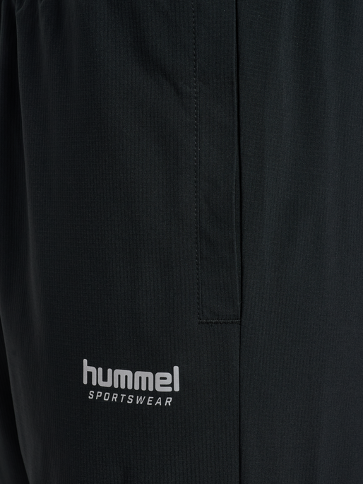 hmlLOOSE TRACK PANTS SPORTSWEAR, BLACK hmlLOOSE TRACK PANTS SPORTSWEAR, BLACK, packshot