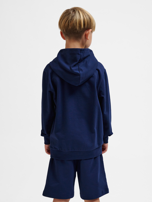 hmlTUKAS HOODIE, BLACK IRIS, model