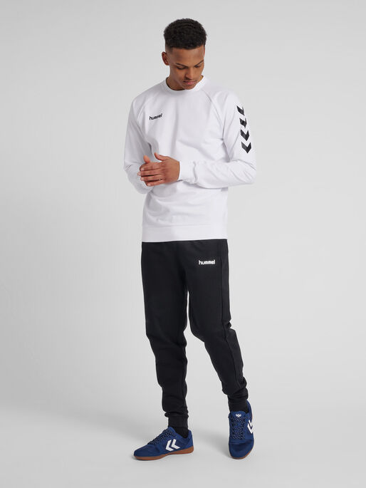HMLGO COTTON SWEATSHIRT, WHITE, model