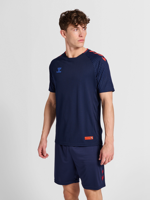 hmlPRO GRID TRAINING JERSEY S/S, 7130, model