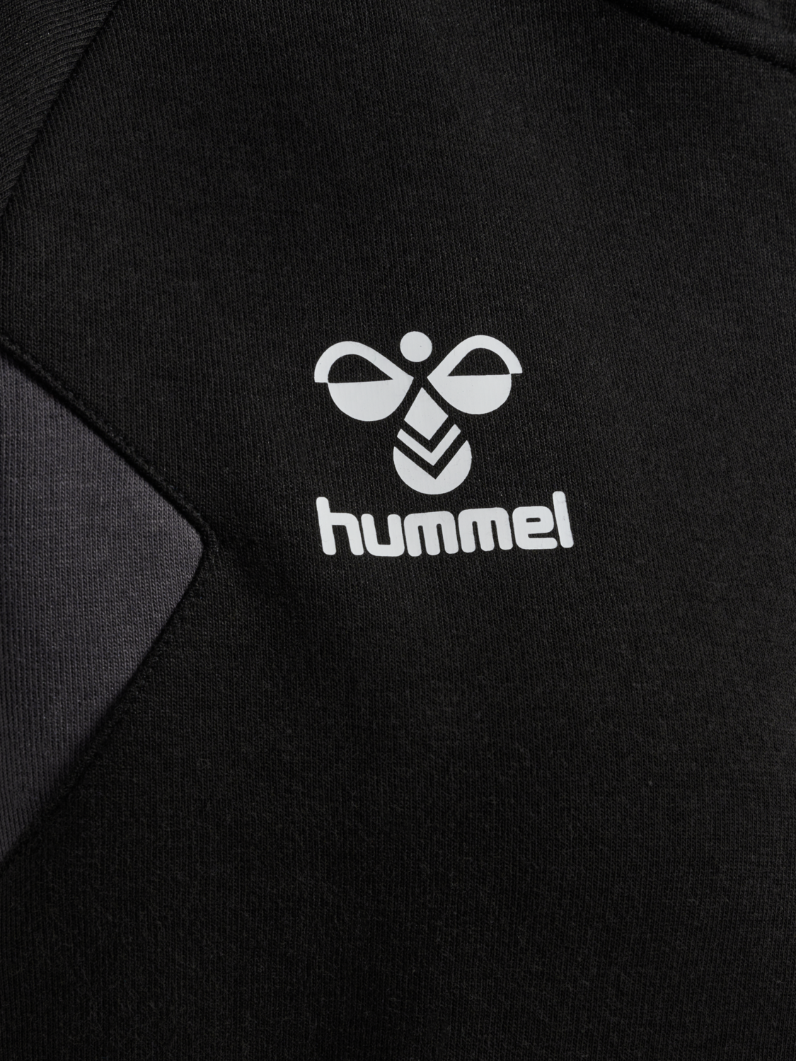 hmlTRAVEL ZIP HOODIE WOMAN, BLACK, packshot