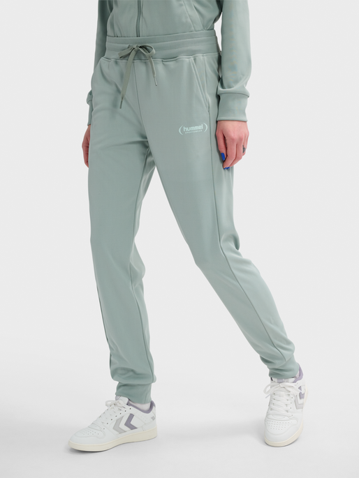 hmlPAOLA POLY  TRACKSUIT SET, CHINOIS GREEN, model