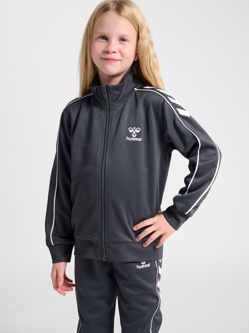 hmlTRACK TRACKSUIT, EBONY, model