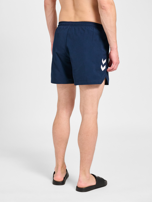 hmlPULSE SWIM SHORTS, DRESS BLUES, model