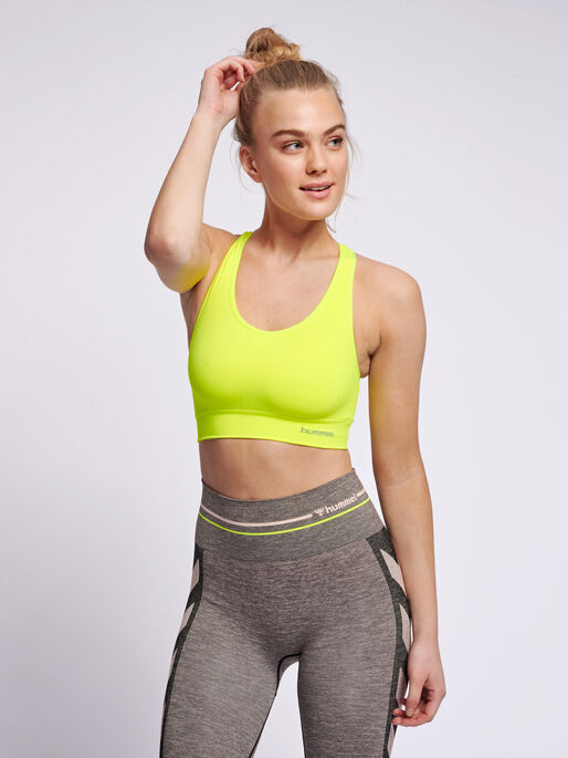 SUE SEAMLESS SPORTS TOP, SAFETY YELLOW, model
