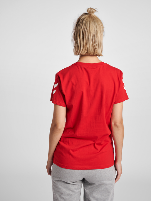 HMLGO COTTON T-SHIRT WOMAN S/S, TRUE RED, model
