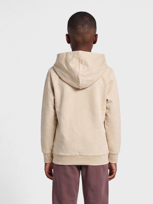 hmlFAST HOODIE, HUMUS, model