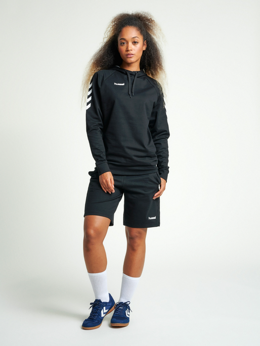 HMLGO COTTON HOODIE WOMAN, BLACK, model