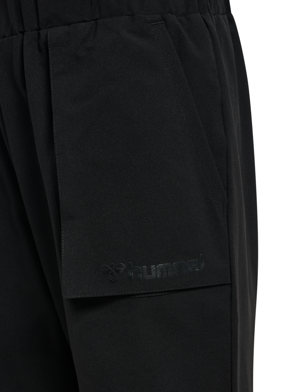 hmlJR STREET TRACKSUIT CARGO PANTS, BLACK BEAUTY, packshot