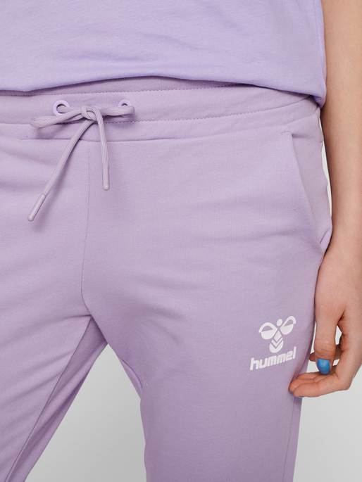 hmlNONI 2.0 TAPERED PANTS, HEIRLOOM LILAC, model