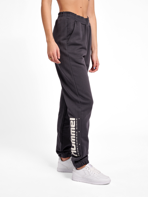 hmlLGC MANFRED REGULAR PANTS, 1525, model