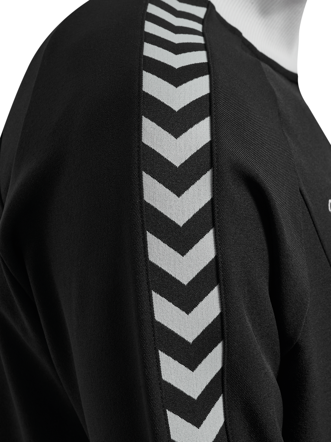 hmlROOT TRACK ZIP JACKET, BLACK, packshot