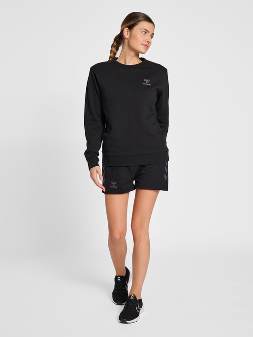 hmlOFFGRID SWEATSHIRT WO, JET BLACK, model