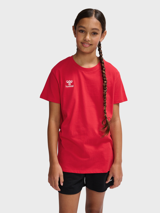 hmlGO 2.0 T-SHIRT S/S KIDS, TRUE RED, model