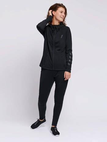 hmlSELBY ZIP HOODIE, BLACK, model