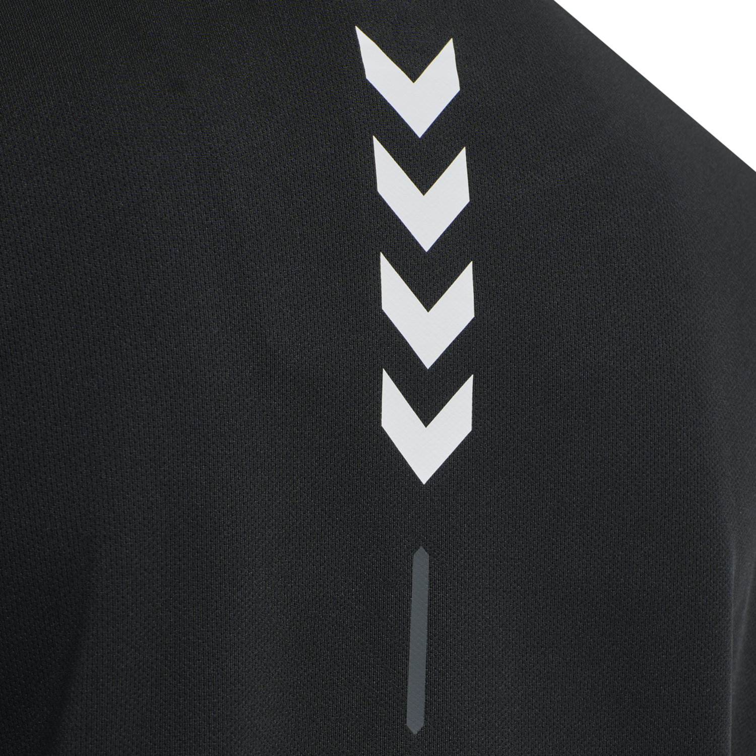 hmlTE TOLA T-SHIRT LS, BLACK, packshot