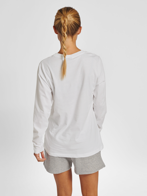 hmlRED BASIC T-SHIRT L/S WOMAN, WHITE, model