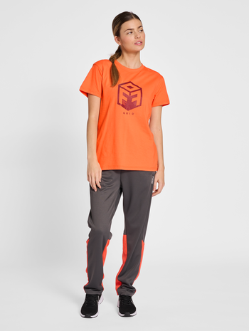 hmlOFFGRID COTTON JERSEY S/S WO, NASTURTIUM, model