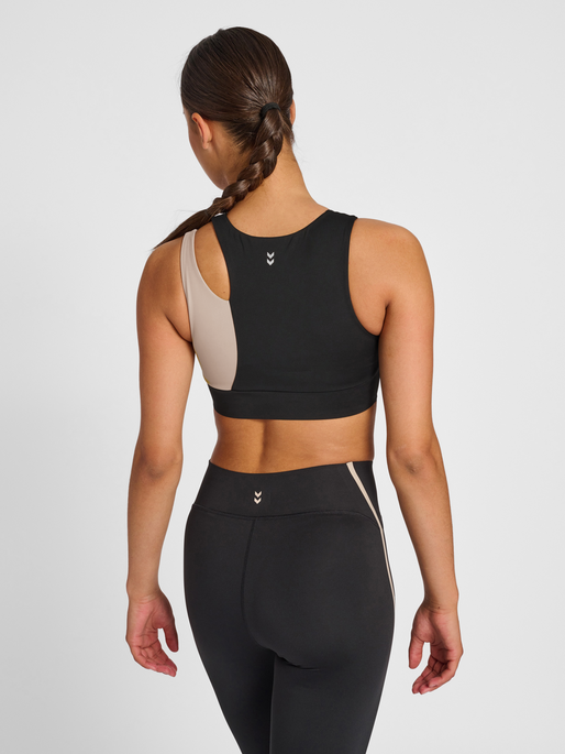 hmlMT RIGA SPORTS BRA, BLACK/CHATEAU GREY, model