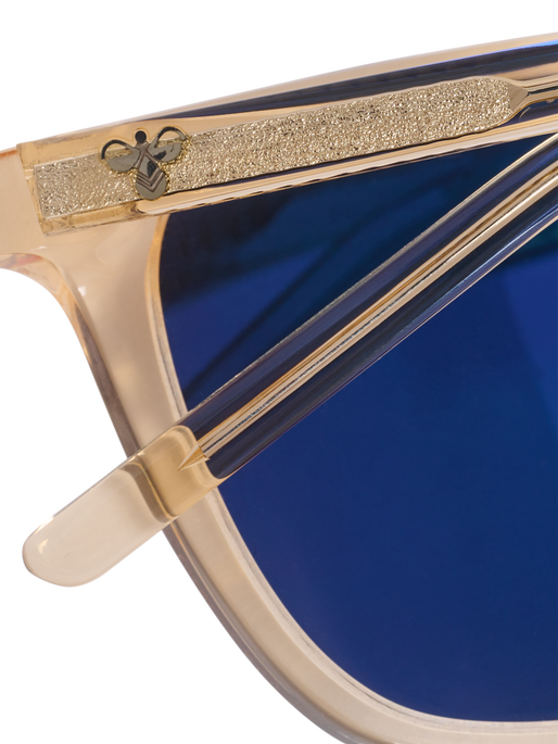 hmlRACQUET, 1949 hmlRACQUET, 1949, packshot