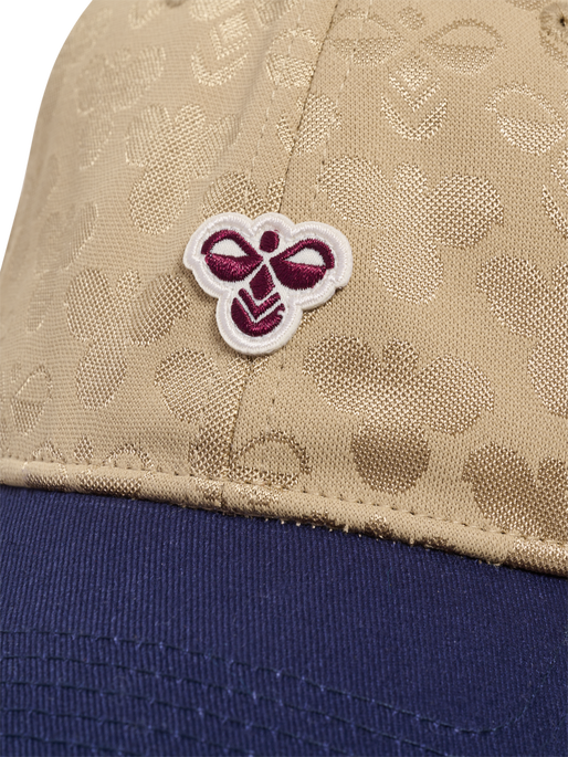 hmlBASEBALL CAP BEE AOP, CORNSTALK hmlBASEBALL CAP BEE AOP, CORNSTALK, packshot