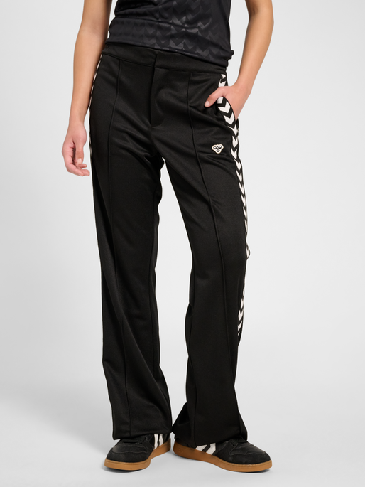 Flared Stretch Logotape Pants, BLACK, model