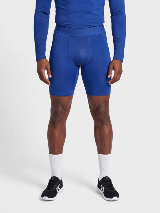 hmlBL PERFORMANCE SHORT TIGHTS, TRUE BLUE, model