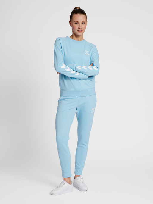 hmlNONI 2.0 SWEATSHIRT, 7165, model