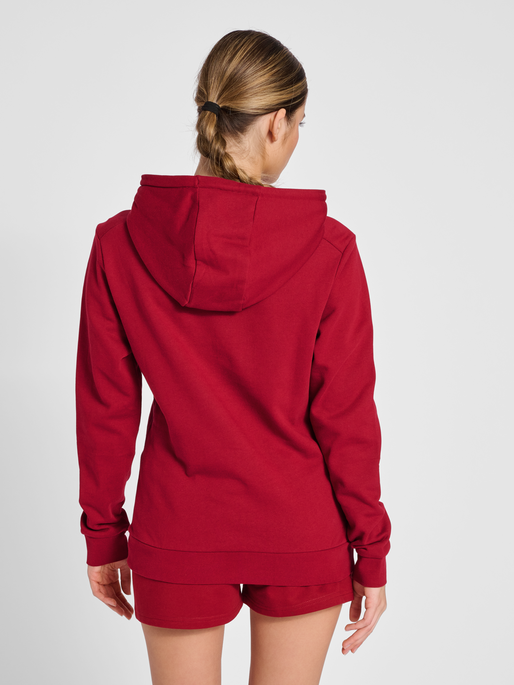 hmlOFFGRID HOODIE WO, RHUBARB, model