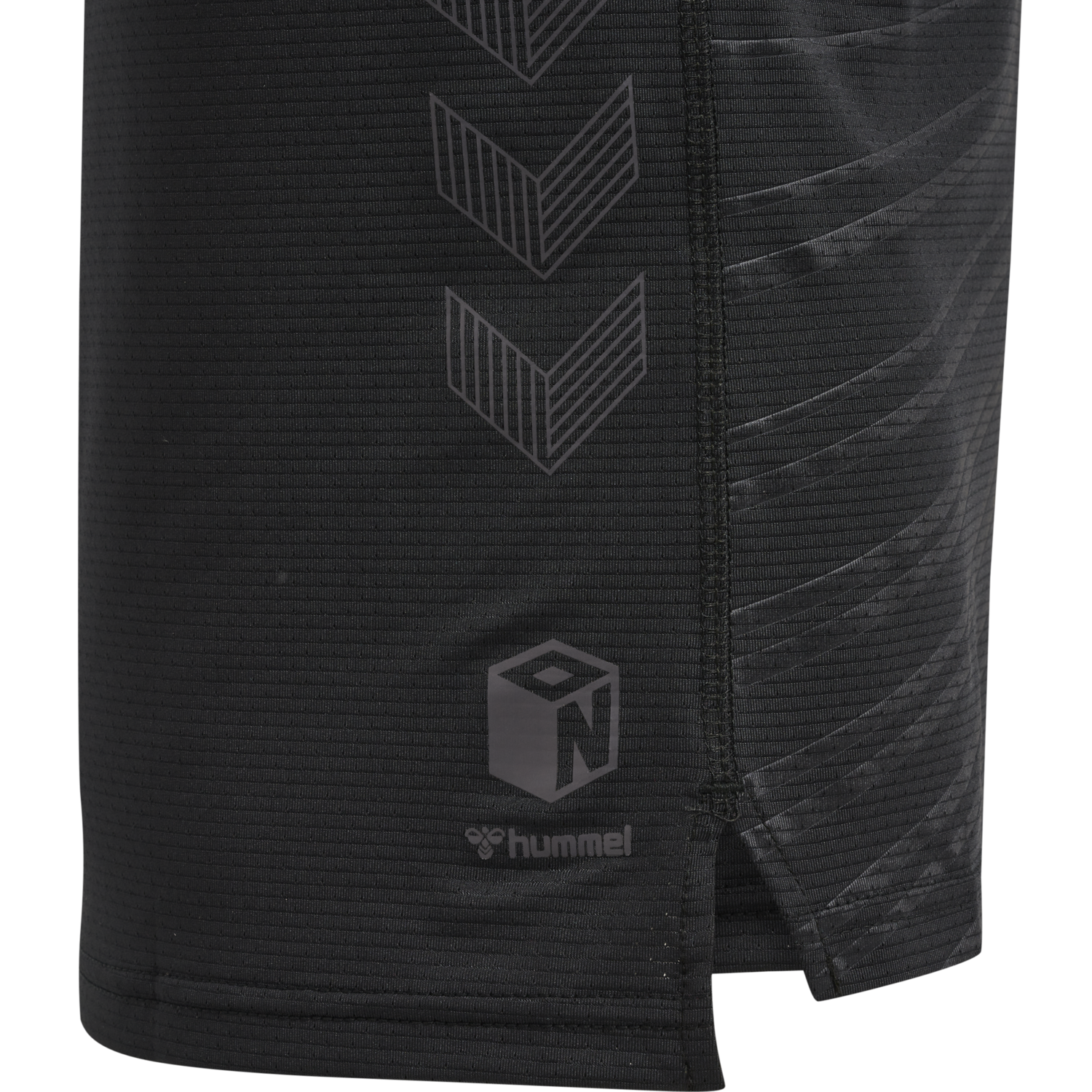 hmlONGRID POLY TEE S/S KIDS, JET BLACK/FORGED IRON, packshot