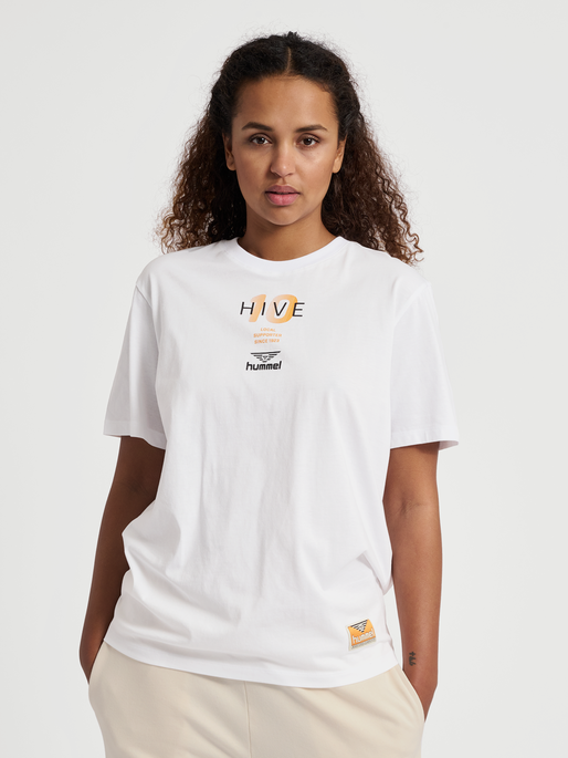 hmlHIVE AIDEN T-SHIRT, 9001, model