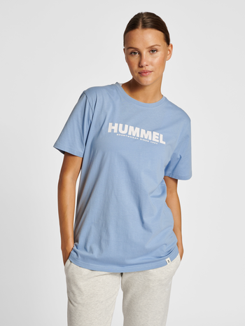 hmlLEGACY T-SHIRT, ASHLEY BLUE, model