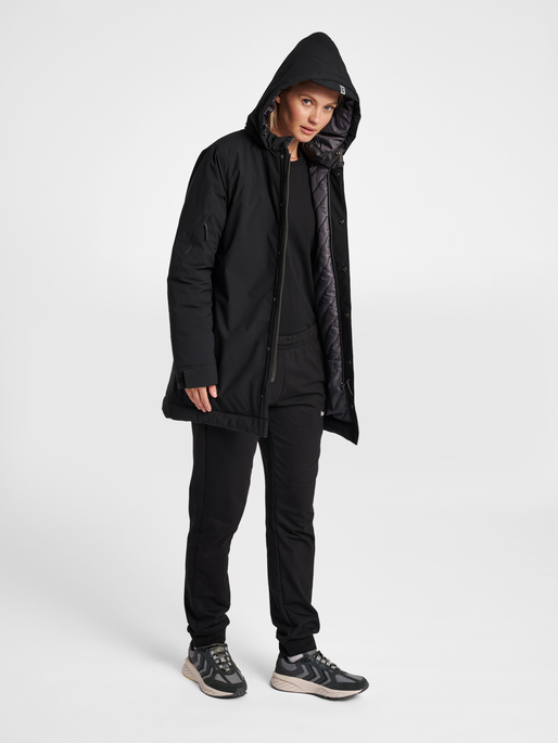 NORTH PARKA JACKET WOMAN - BLACK | hummel.dk