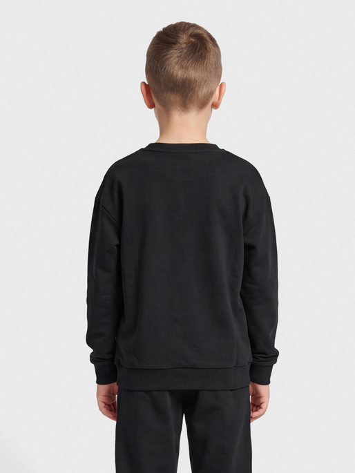 hmlDUO SWEATSHIRT, BLACK, model