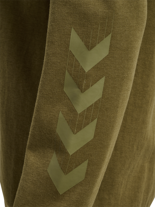 hmlTRAVEL SWEAT HOODIE, MILITARY OLIVE, packshot