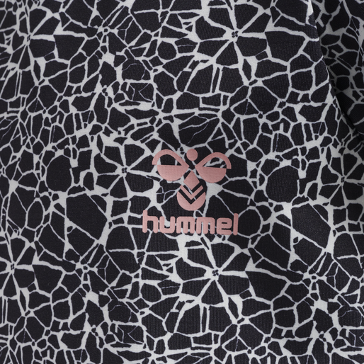 hmlNANNA T-SHIRT S/S, BLACK/WHITE, packshot