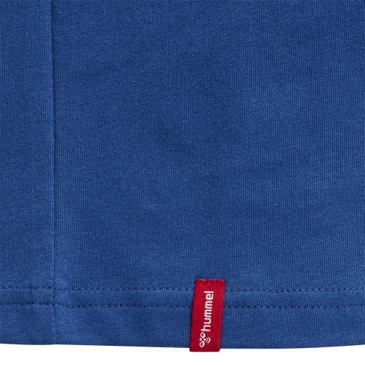 hmlRED BASIC T-SHIRT S/S, TRUE BLUE hmlRED BASIC T-SHIRT S/S, TRUE BLUE, packshot