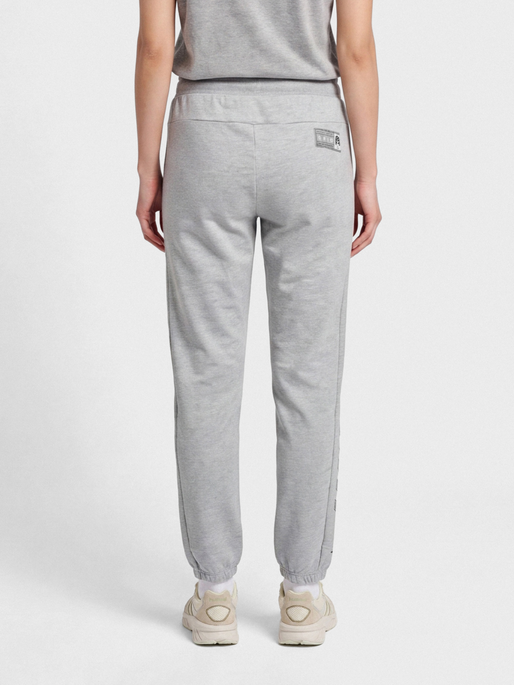 hmlMOVE GRID COTTON PANTS WOMAN, GREY MELANGE, model