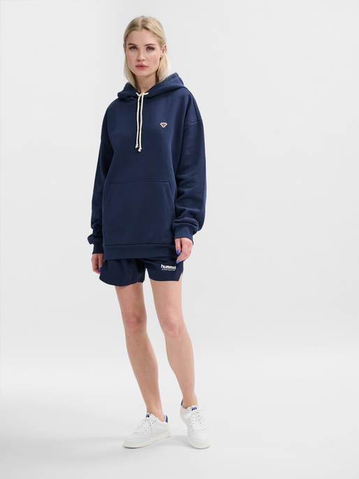 hmlLOOSE HOODIE BEE, DRESS BLUES, model