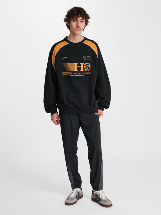 hmlOVERSIZED CREW HSW, BLACK, model