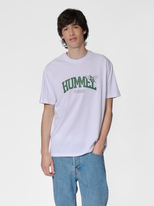 hmlLOOSE TEE S/S UNIVERSITY BEE, WHITE, model