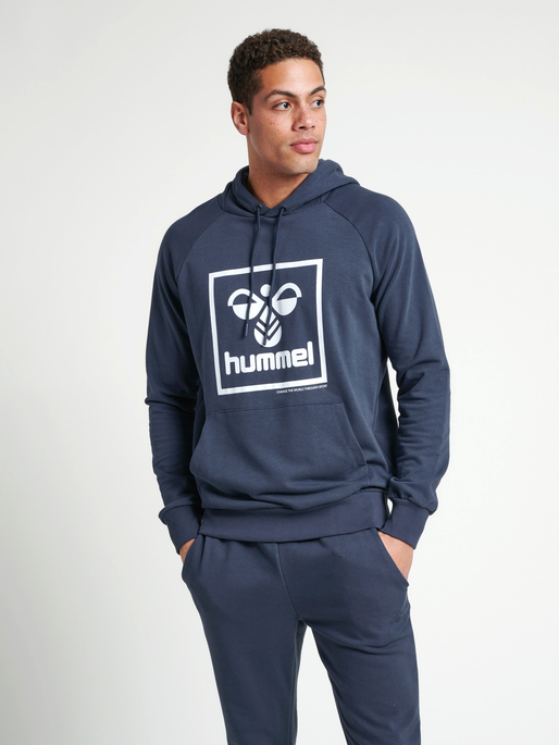 hmlISAM HOODIE, BLUE NIGHTS, model
