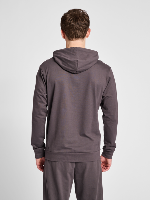 hmlOFFGRID COTTON HOODIE, 2172, model