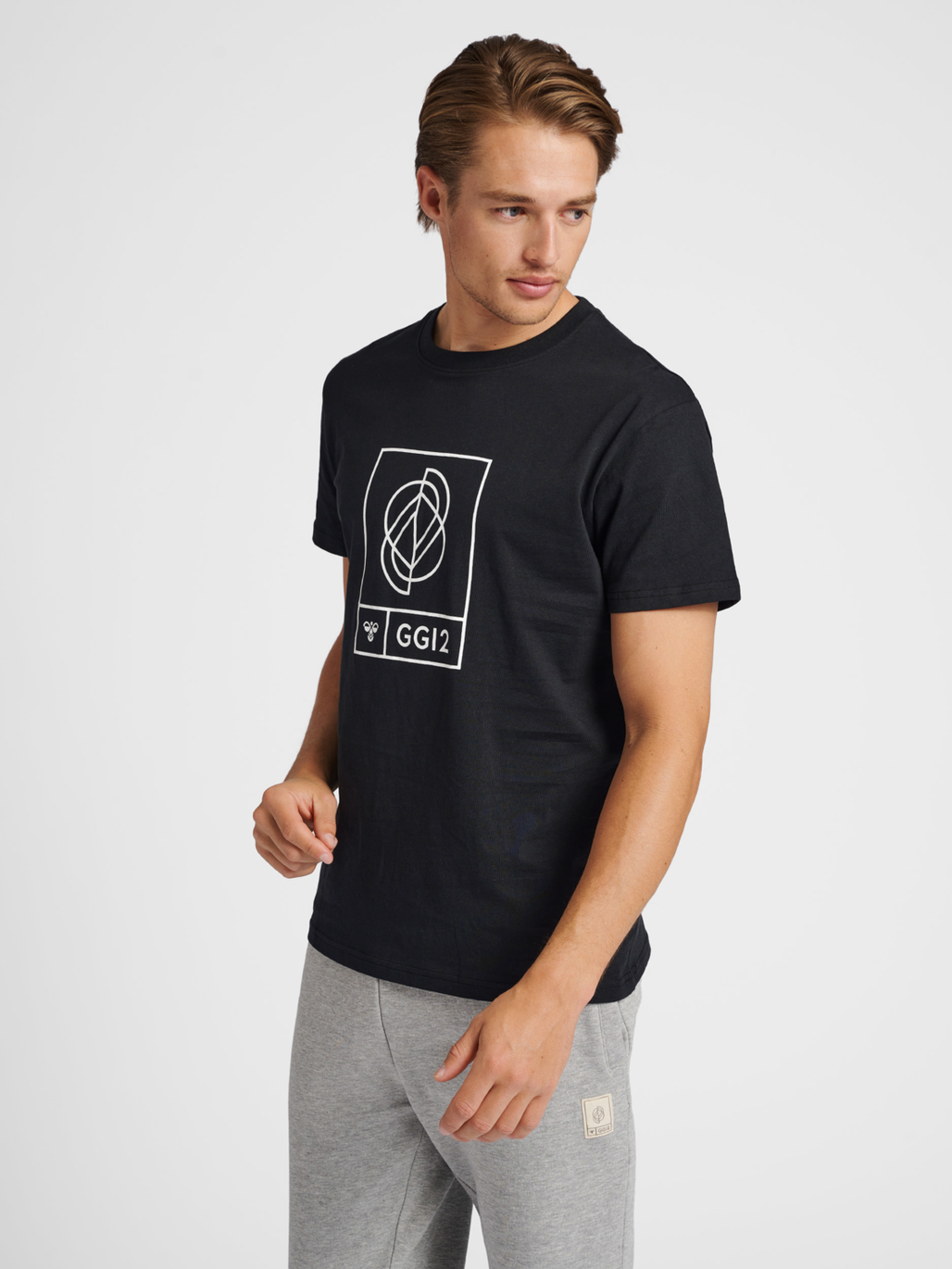 hmlGG12 T-SHIRT S/S, 2001, model