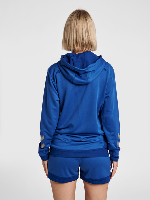 hmlLEAD WOMEN POLY HOODIE, TRUE BLUE, model