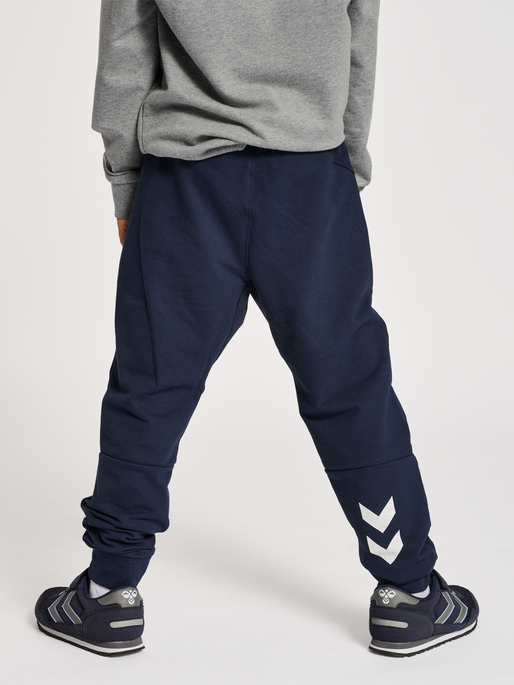 hummel ON PANTS - BLACK | hummel.dk