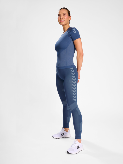 HUMMEL FIRST SEAMLESS TR TIGHTS W, VINTAGE INDIGO, model