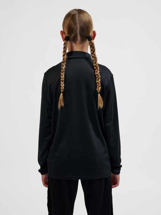 hmlESSENTIAL TRACK JACKET KIDS, BLACK, model