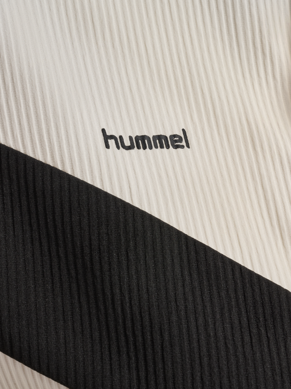 hmlI-D FUNNEL NECK JACKET, EGRET, packshot