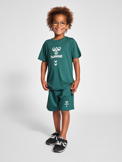 hmlSUPER FOOTBALL SHORTS SET, MALLARD GREEN, model